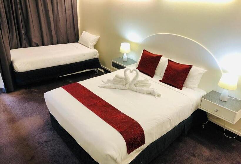 디럭스 트리플 룸, Alcamo Motel