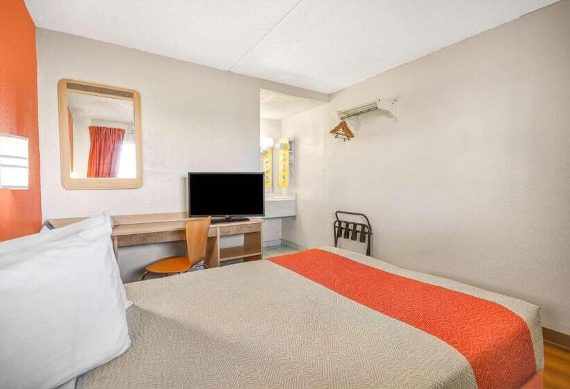 Номер Стандарт, Motel 6north Ridgeville, Oh  Cleveland Intl Airport  N Ridgeville