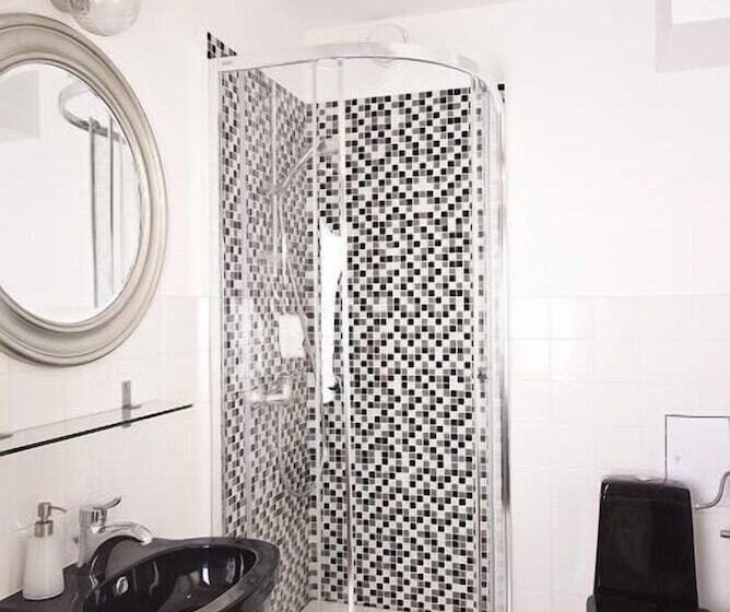 Номер Deluxe, Arthotel Stalowa 52