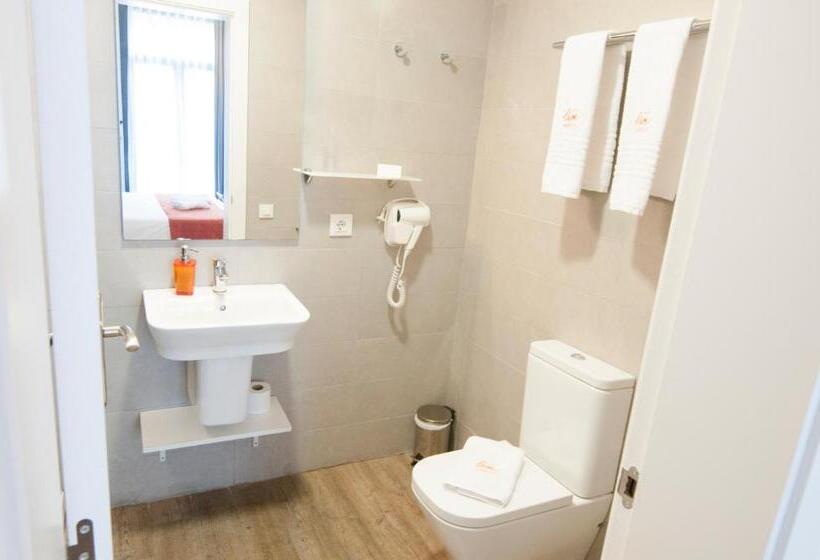 اتاق استاندارد, Hostal Live Barcelona