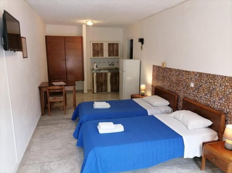 Номер Стандарт Вид на Бассейн, Katerina Apartments