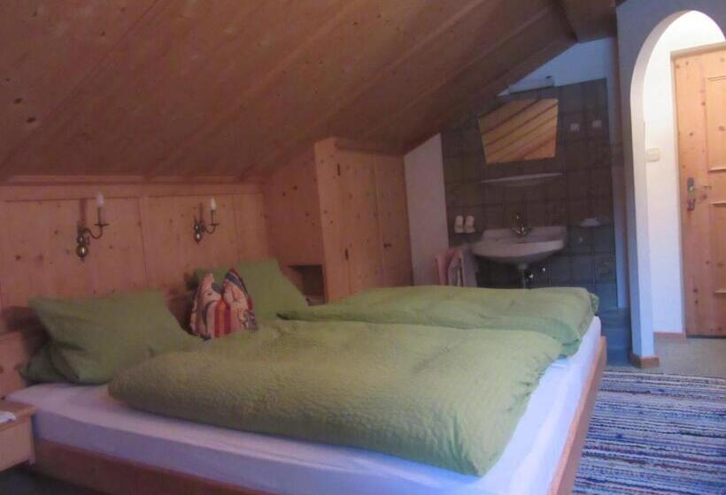 Апартаменты 2 Спальни, Gasthof Waldrast