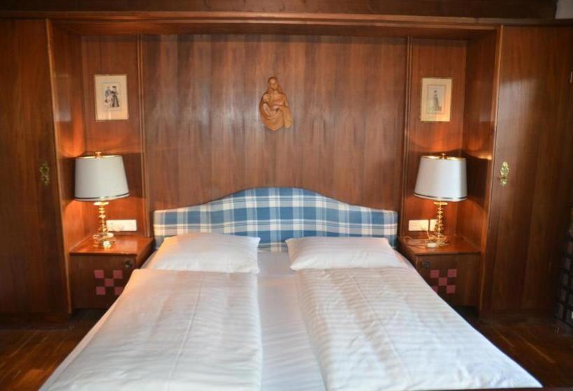 Номер Deluxe, Schloss Münichau