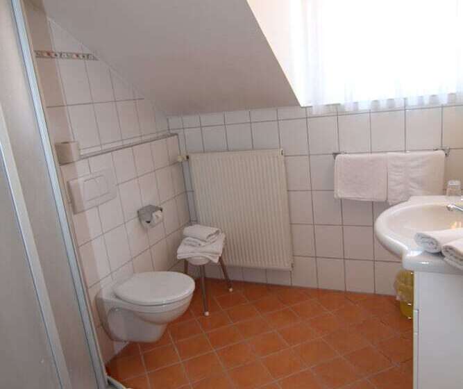 اتاق استاندارد یک نفره, Landhaus Strussnighof