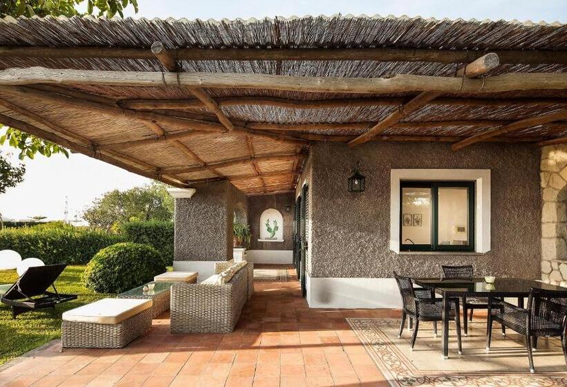 Люкс Deluxe Вид на Море, Tenuta Del Poggio Antico