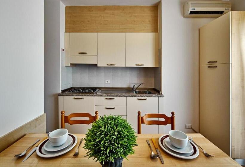 Апартаменты 2 Спальни, Residence Columbia
