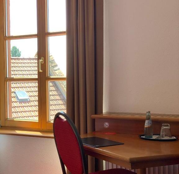 Номер Стандарт, Erlenbacher Hof