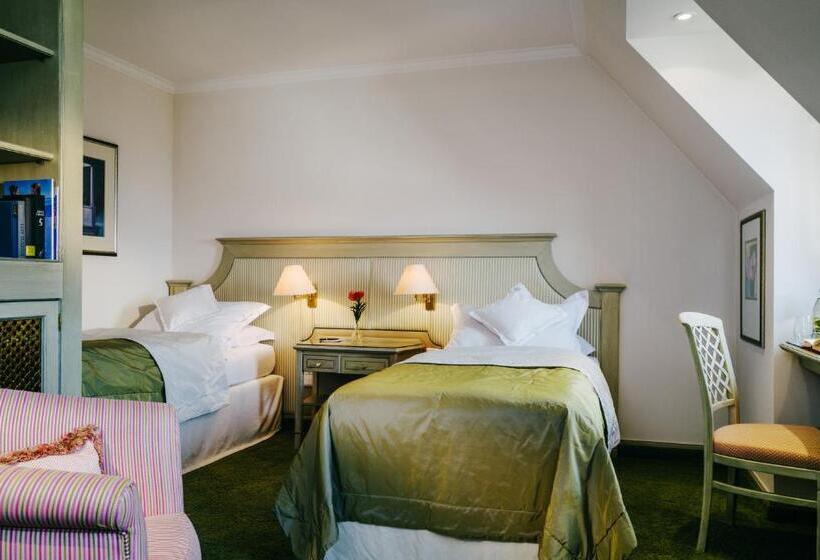 غرفة إقتصادية, Romantik Berghotel Astenkrone