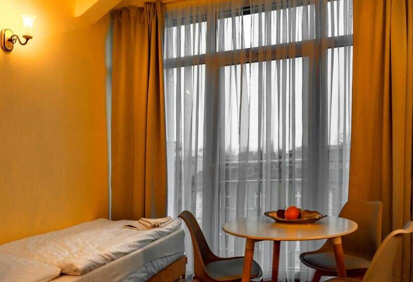 اتاق استاندارد سه نفره, Lazur Apartamenty