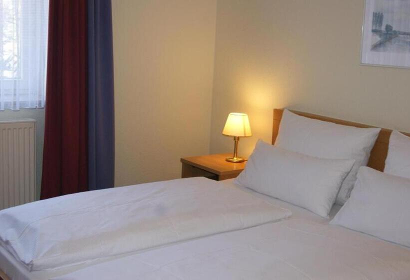 Апартаменты 2 Спальни, Land Gut Hotel Allerhof