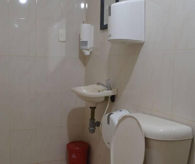 공동 객실, Akualink Hostel