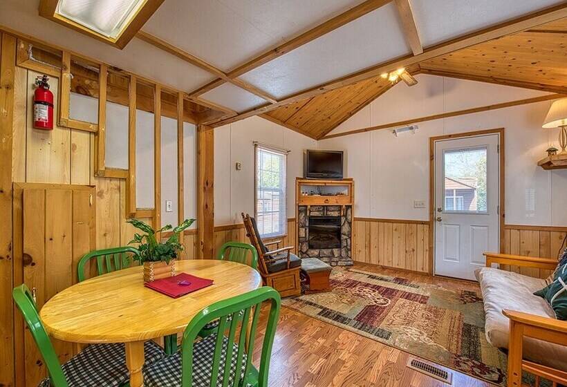 Хижина, Maggie Valley Cabin Rentals
