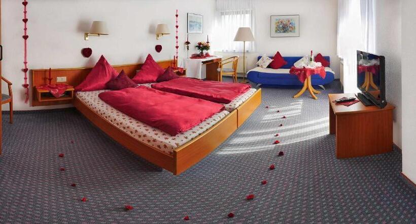 Номер Стандарт, City Hotel Mark Michelstadt