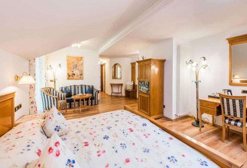 Люкс, Romantik Hotel & Restaurant Stafler