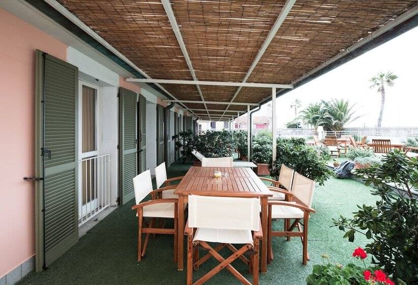 استودیوی استاندارد, Residenza Santa Cecilia