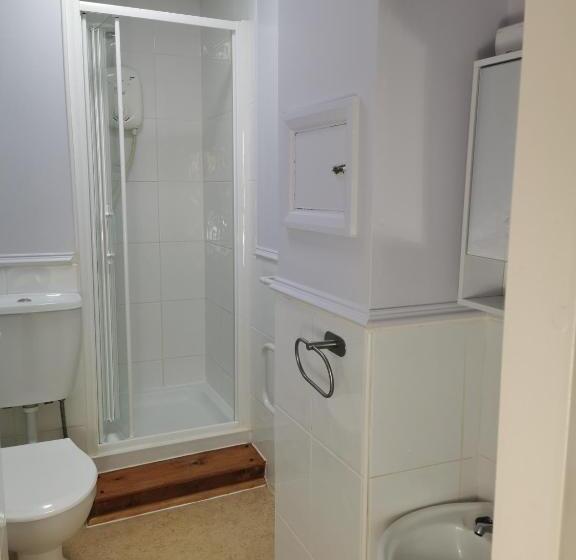 Номер Стандарт Вид на Море, The Thoresby   Room Only