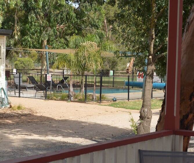 오두막, Yarrawonga Riverlands Tourist Park