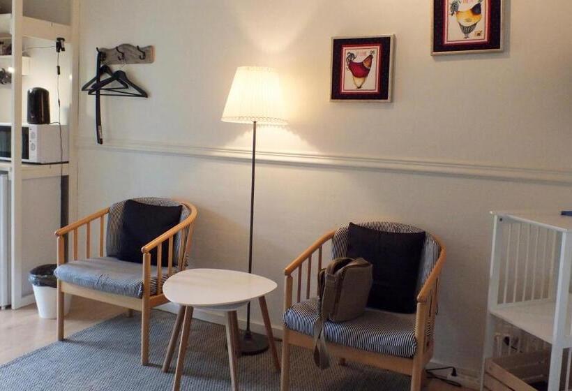 Номер Стандарт, Pension Lærkelill