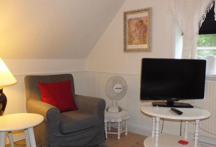 Standard room with outdoor bath, Pension Lærkelill