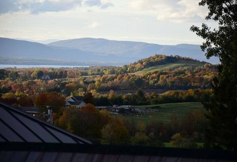 Люкс Premium 3 Спальни, Mt. Philo Inn