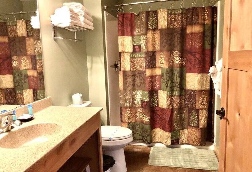 Vila 5 Quartos, Sportsman's Lodge