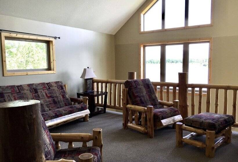 Vila 5 Quartos, Sportsman's Lodge