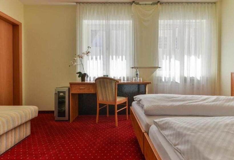 Номер Стандарт, Kirchhainer Hof