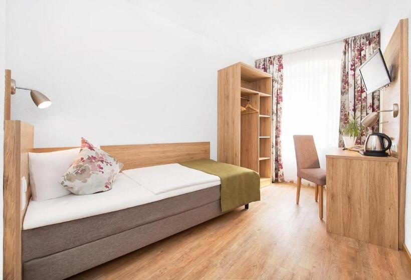 Quarto Estandar Individual, Andres