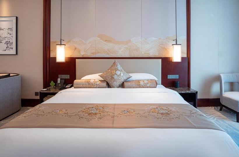 اتاق لوکس, Yancheng Shuicheng