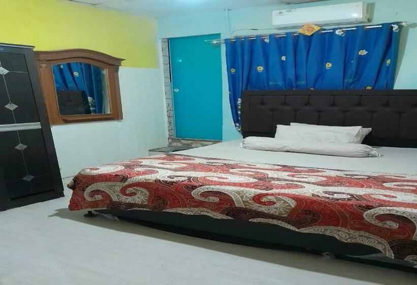 Номер Deluxe, Express O 91477 Fazira Home Stay Syariah