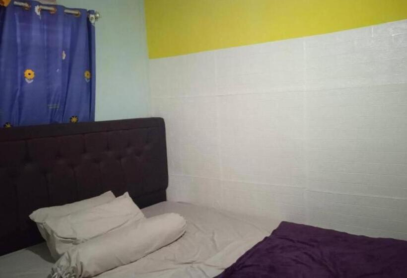 Номер Стандарт, Express O 91477 Fazira Home Stay Syariah