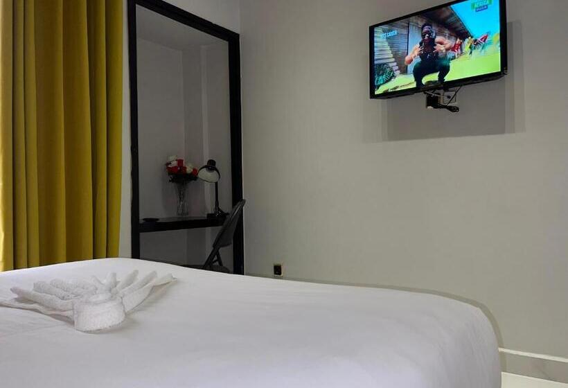 اتاق لوکس, Hôtel Vendôme Douala