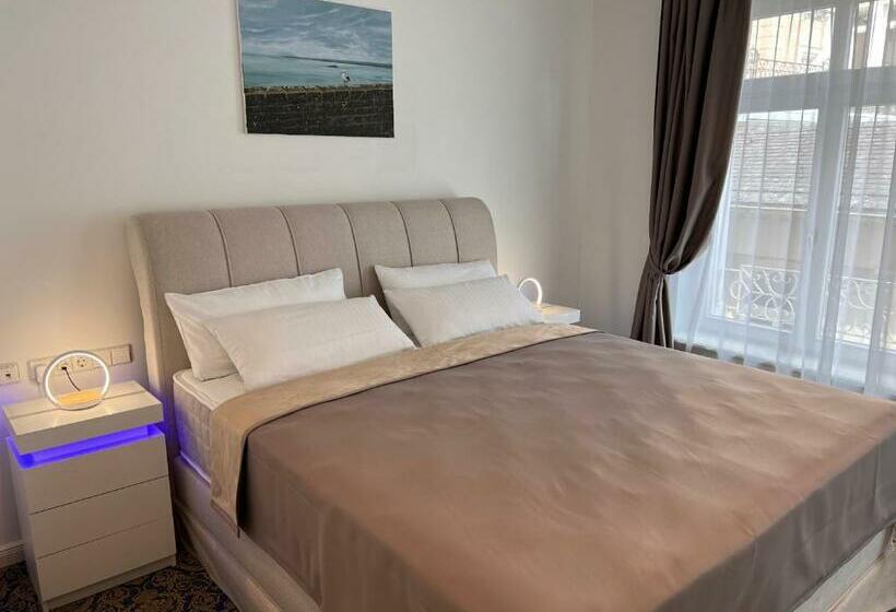 اتاق استاندارد, Art Hotel House One