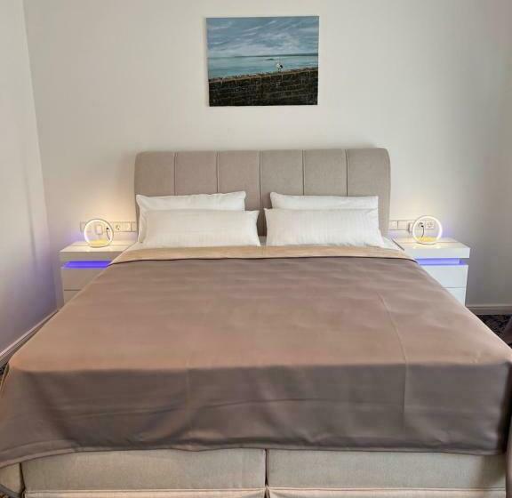 اتاق استاندارد, Art Hotel House One