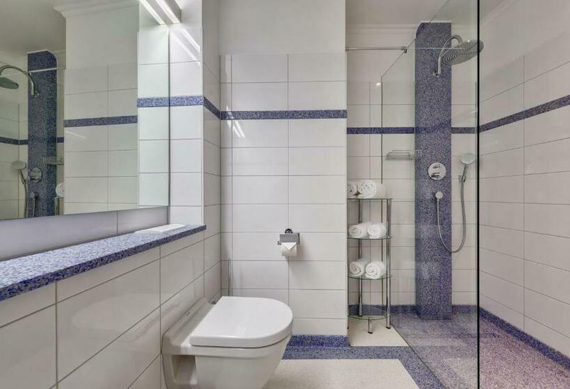 اتاق سوپریور, Art Hotel House One
