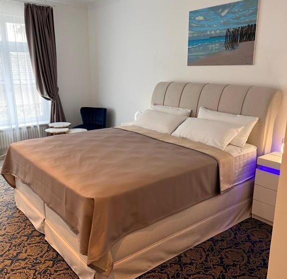اتاق سوپریور, Art Hotel House One