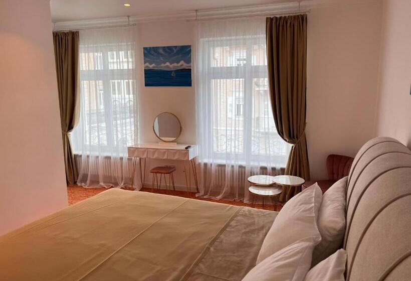 اتاق استاندارد با تخت بزرگ, Art Hotel House One