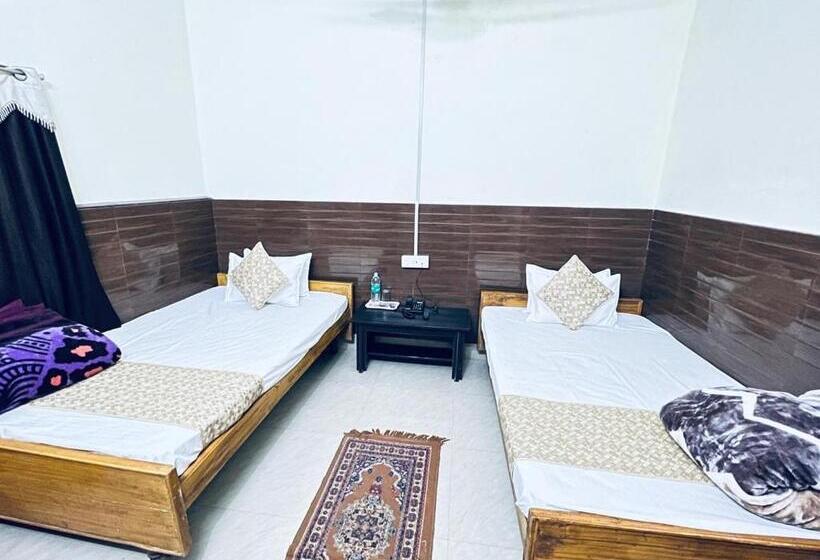 اتاق استاندارد, Rajgir International