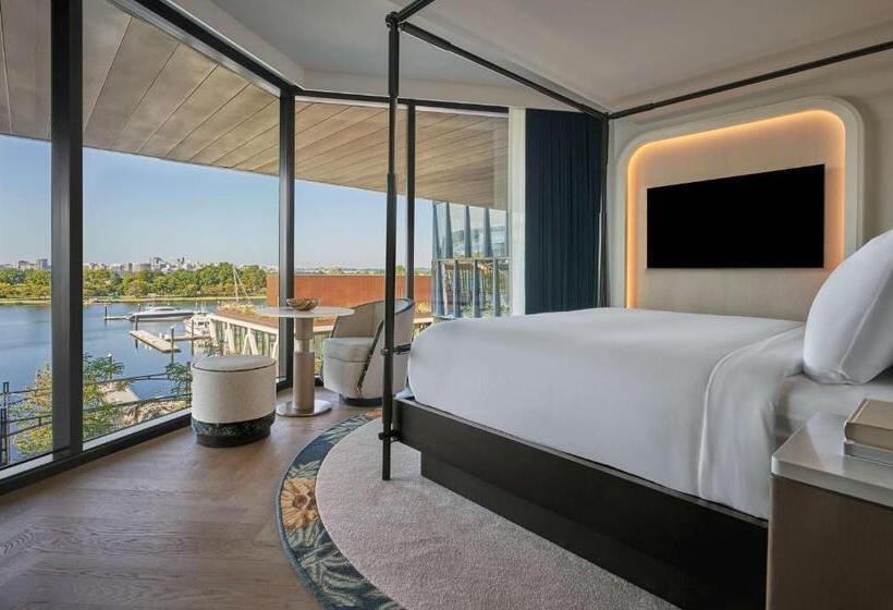 اتاق لوکس با تخت بزرگ, Pendry Washington Dc   The Wharf