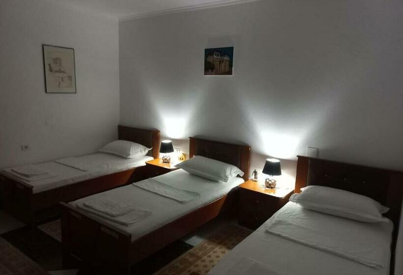 스탠다드 트리플 룸, Guest House Bumbli