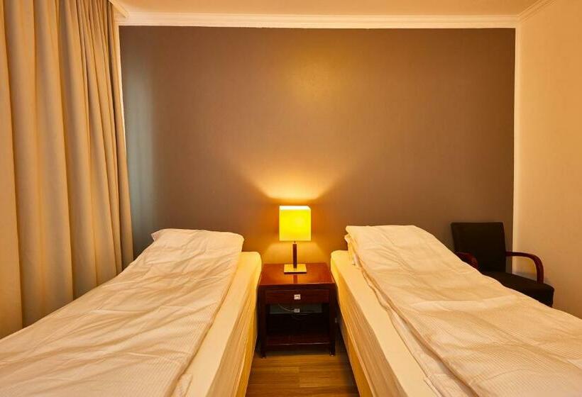 اتاق استاندارد با سرویس بهداشتی مشترک, Kastali Guesthouse