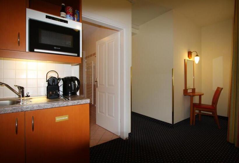 디럭스 스위트, Suite Hotel 900 M Zur Oper