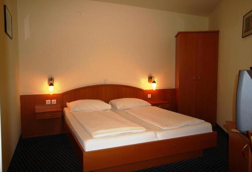 패밀리 스위트, Suite Hotel 900 M Zur Oper