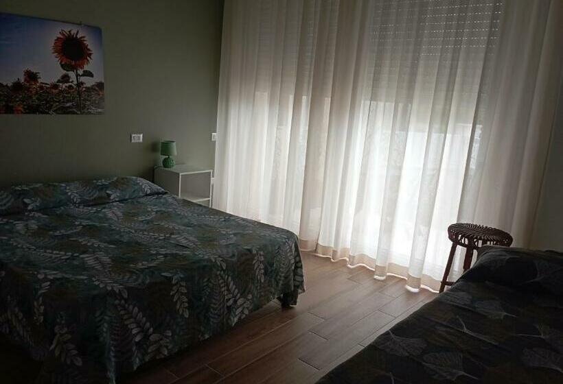 Номер Стандарт Трехместный, B&b Salsedine E Girasoli