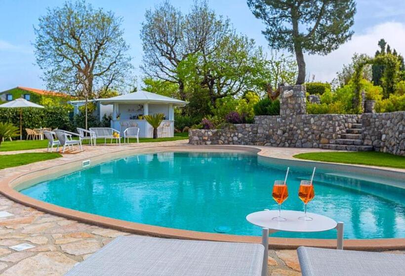 Номер Deluxe с Балконом, Resort Ravenna