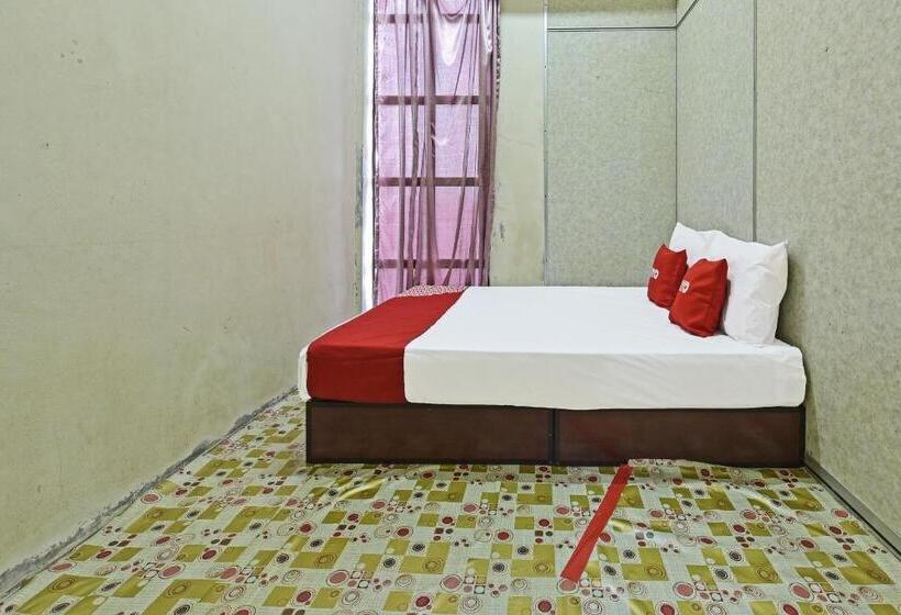 Номер Deluxe, Oyo 90593  Bajet Gaya Warisan