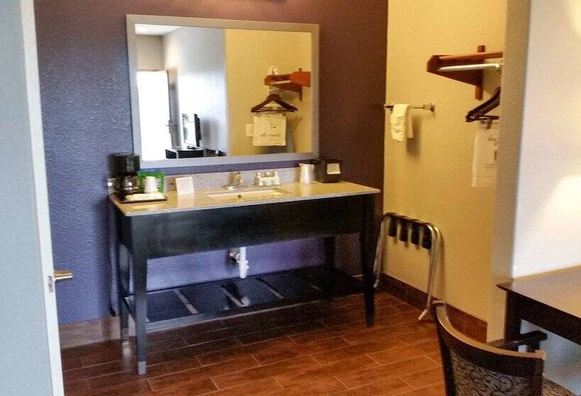 Номер Deluxe, Studio 6beeville, Tx