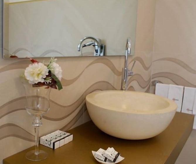 Люкс, Alixia's Suites