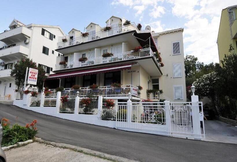 اتاق استاندارد با بالکن و چشم‌انداز دریا, Haus Am Meer Cavtat