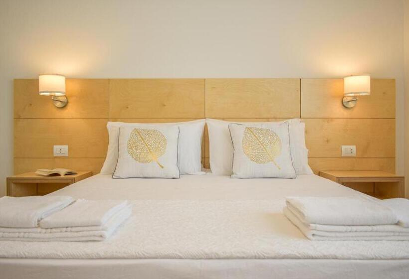اتاق سوپریور چهار تخته, Ammarèa B&b